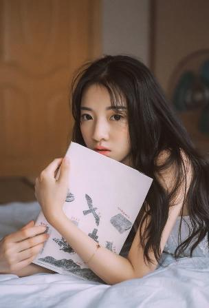 青青河边草下一句